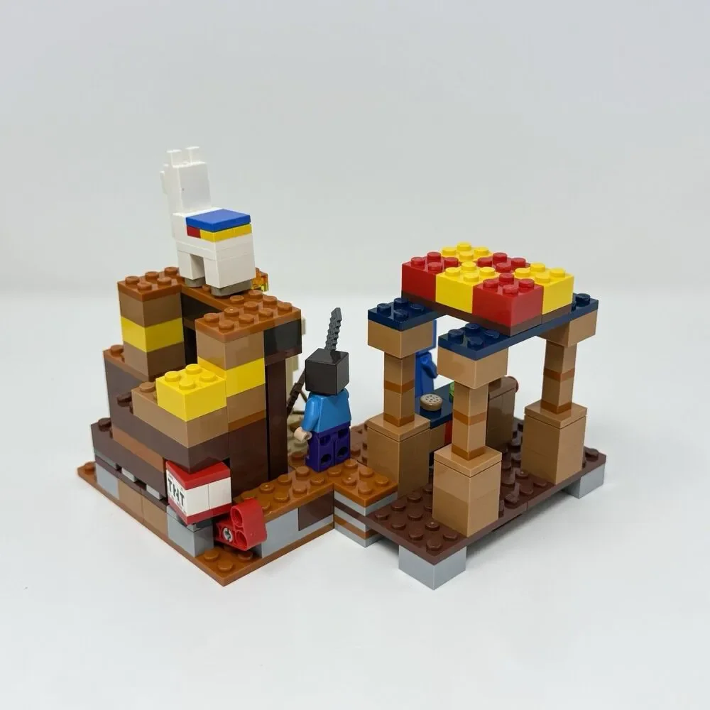 LEGO Minecraft The Trading Post 21167 Complete Set